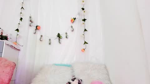 Sara  online show from February 2025 02:58:01 PM