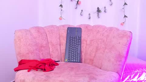 Sara  online show from February 2025 03:29:01 PM