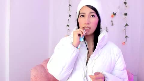 Sara  online show from February 2025 11:19:02 AM