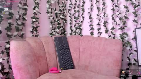 Sara  online show from November 2025 03:22:01 PM