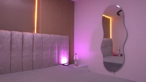 Snapshot of sara_lopee1 chatting on February 2026 11:51:01 AM sara_lopee1 online show from February 2026 11:51:01 AM