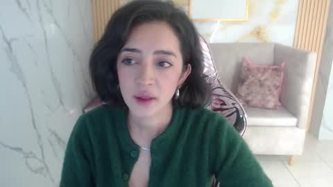 Sara  online show from October 2025 01:23:01 PM