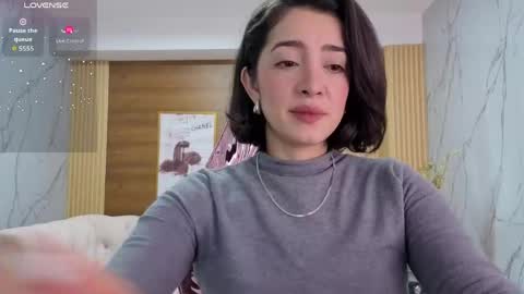 Sara  online show from April 2026 01:57:02 PM