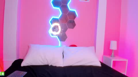 Sara  online show from February 2025 12:17:01 AM