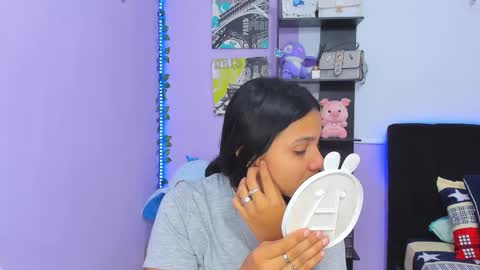 Sara Mendez online show from February 2025 03:53:01 PM