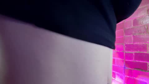 Sara online show from March 2025 01:01:01 AM