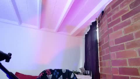 Sara online show from March 2025 04:18:01 PM