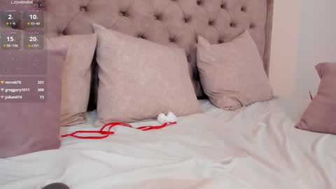 Snapshot of sara_montes chatting on December 2024 08:47:01 PM Sara Montes online show from December 2024 08:47:01 PM