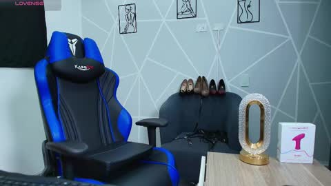 Sara online show from February 2025 12:03:02 PM