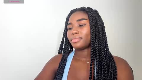 Sara online show from October 2025 10:27:02 PM