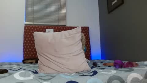 katiasupreme online show from October 2025 12:20:01 AM