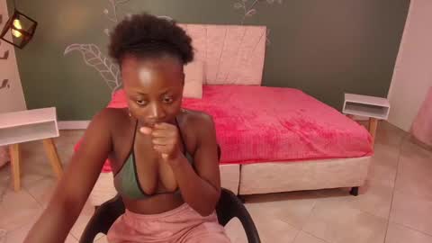 S A R A online show from February 2025 12:22:02 PM