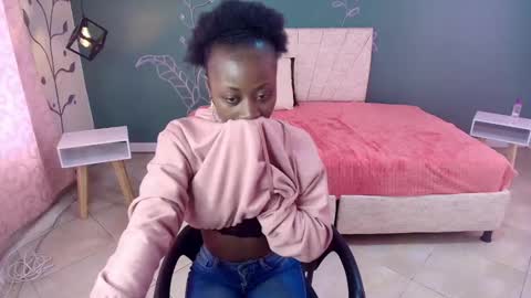 S A R A online show from February 2025 12:32:01 PM