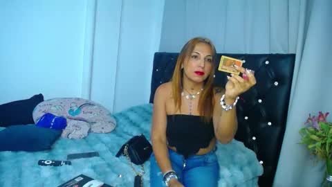 Sara Parker online show from October 2025 12:41:01 AM