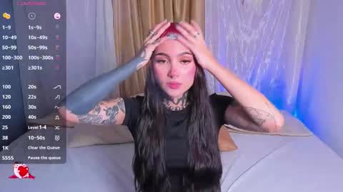 Sara online show from October 2025 07:03:02 PM