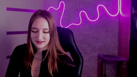 Sara online show from September 2025 07:19:02 PM