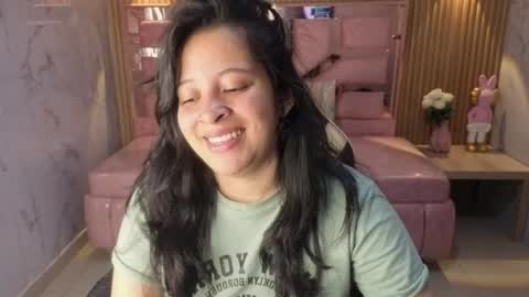 Sara T. online show from July 2026 01:06:02 PM