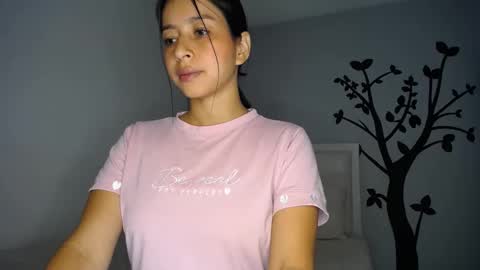 Sara online show from September 2025 01:38:02 AM