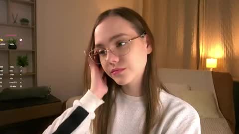 Im Sara  online show from April 2026 06:12:02 PM