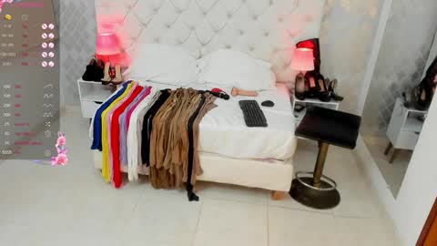 Saraa Gomez online show from January 2025 11:00:02 PM