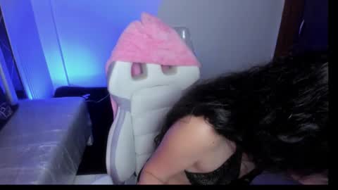 saraa_li online show from October 2025 03:28:01 AM