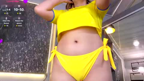 Snapshot of saraa_love_ chatting on June 2026 07:12:02 PM Saraa online show from June 2026 07:12:02 PM