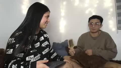 sara and thomas online show from December 2024 11:28:02 PM