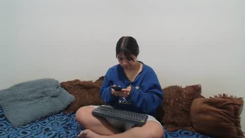 sara and thomas online show from October 2025 01:37:02 AM