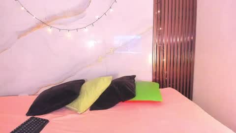 Snapshot of saraapril_1 chatting on July 2026 07:19:02 PM SARAHGIL online show from July 2026 07:19:02 PM