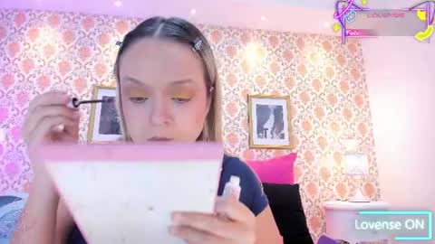 Snapshot of saraavila_ chatting on June 2026 08:03:01 PM SaraAvila online show from June 2026 08:03:01 PM