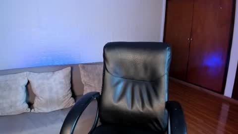 Sara  Everyday From 1430 to 2130 Col Time online show from December 2025 06:46:02 PM