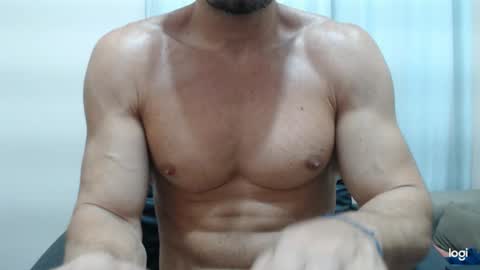 saradorj92 online show from February 2025 02:28:01 AM