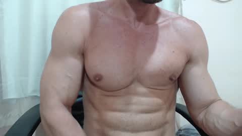 saradorj92 online show from October 2025 07:34:02 PM