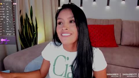 Sara Grey online show from November 2025 01:35:02 PM