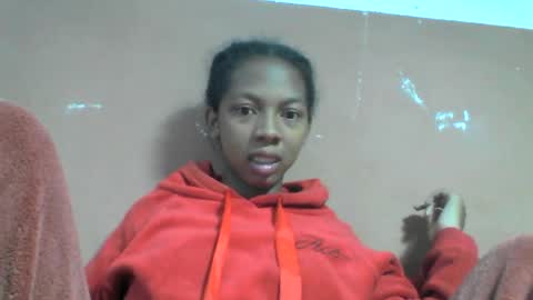 Snapshot of sarah146341 chatting on July 2026 05:04:02 AM sarah146341 online show from July 2026 05:04:02 AM