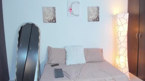 sarah  cinnamon online show from March 2026 08:14:01 PM