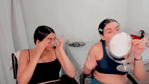 sarah online show from December 2024 10:32:02 PM