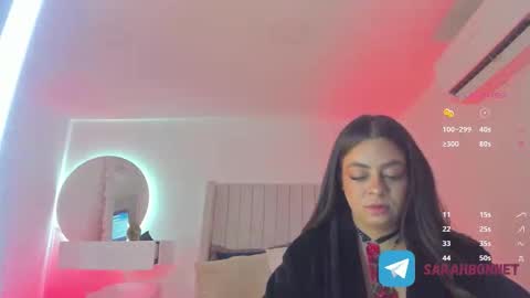 Sarah Bonneth online show from November 2025 11:42:02 AM