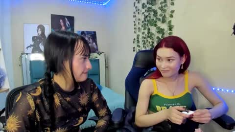 Sarah Ramirez online show from February 2025 08:40:01 PM