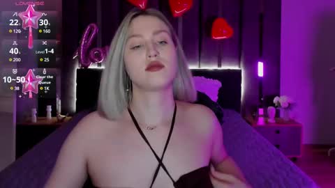 Sarah online show from February 2025 12:52:02 AM