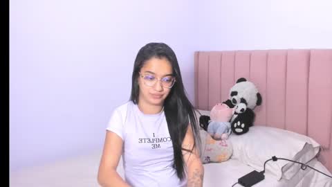 Sarah online show from September 2025 09:37:01 PM