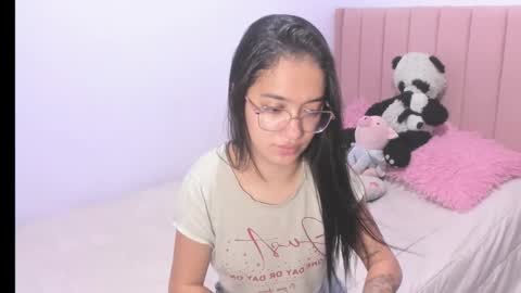 Sarah online show from October 2025 09:38:01 PM