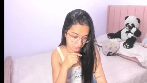 Sarah online show from October 2025 12:33:02 AM