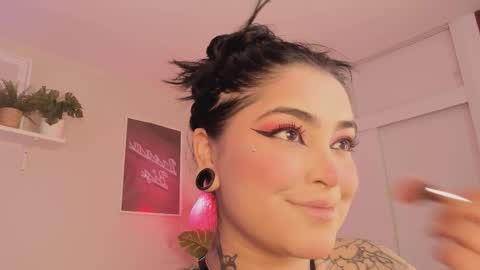   online show from September 2025 06:15:02 AM