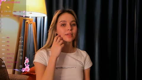 Sarah online show from December 2024 07:57:01 PM