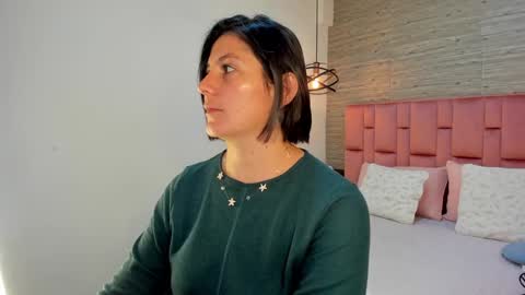 Sarah Deyvis online show from January 2025 02:11:01 PM