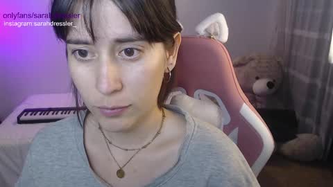 sarahdressler online show from February 2025 04:11:02 AM