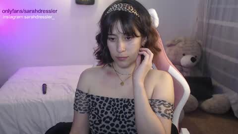 sarahdressler online show from February 2025 02:03:01 AM