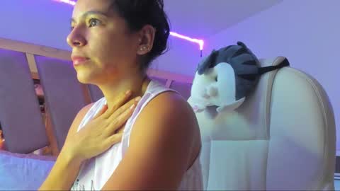 Snapshot of sarahhensoon chatting on December 2025 11:15:02 AM sarahhensoon online show from December 2025 11:15:02 AM