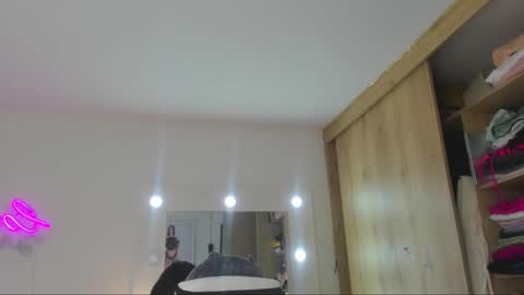 Snapshot of sarahhensoon chatting on March 2026 10:26:01 PM sarahhensoon online show from March 2026 10:26:01 PM